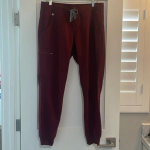Figs womens Zamora Joggers Burgundy